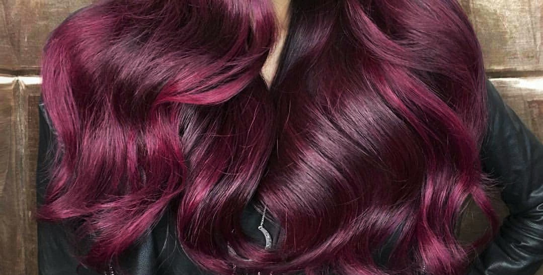 Coloration cheveux rouge framboise