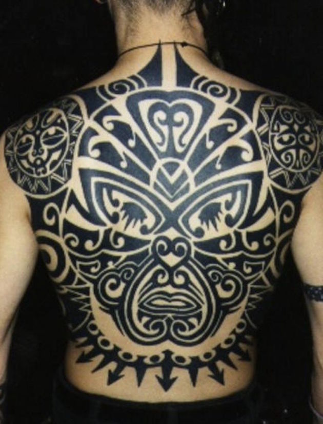 Tatouage tribal maorie