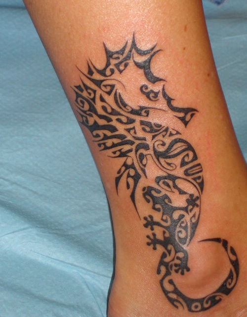 Lettre polynesien tatouage