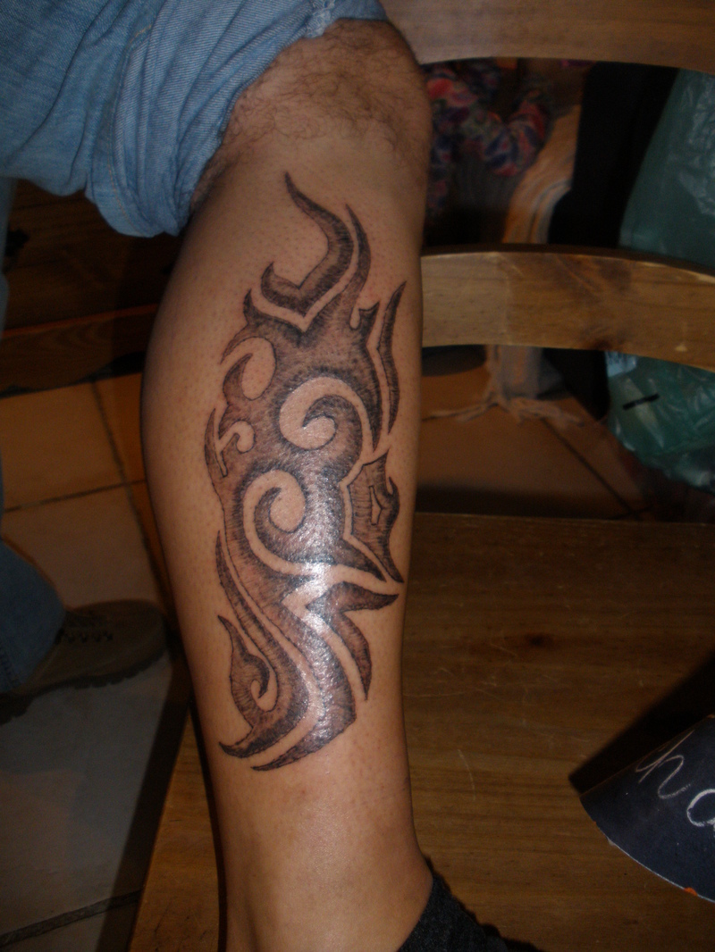 Modele de tatouage tribal pour homme