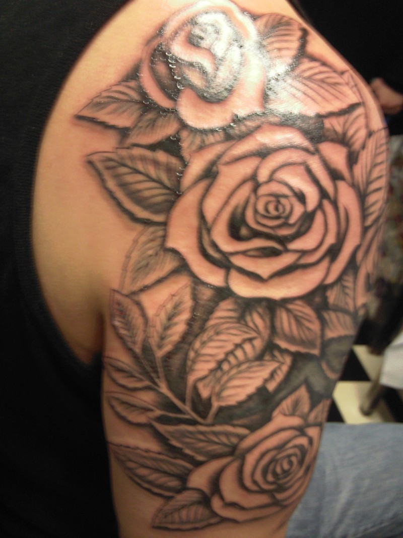 Tattoo epaule homme